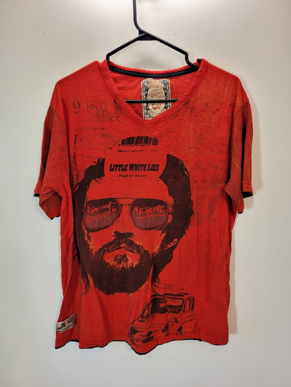 Vincent Cassel In Mesrine Men's Red Graphic V-Neck Infinity Classic Tshirt - Xl